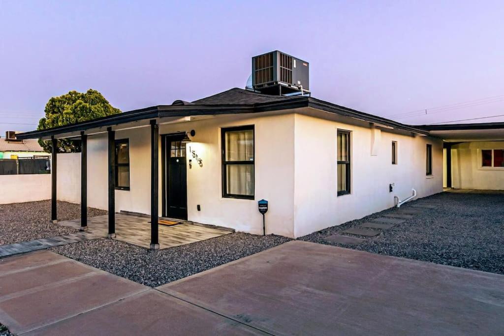 Phoenix Retreat - Studio With King Bed - 10 Min From Airp - Unit C Exterior photo